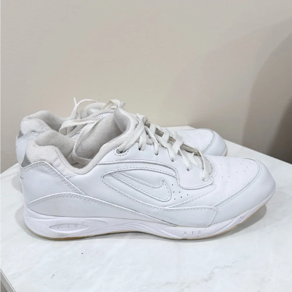 🔥Nike Women's White Sneakers🔥